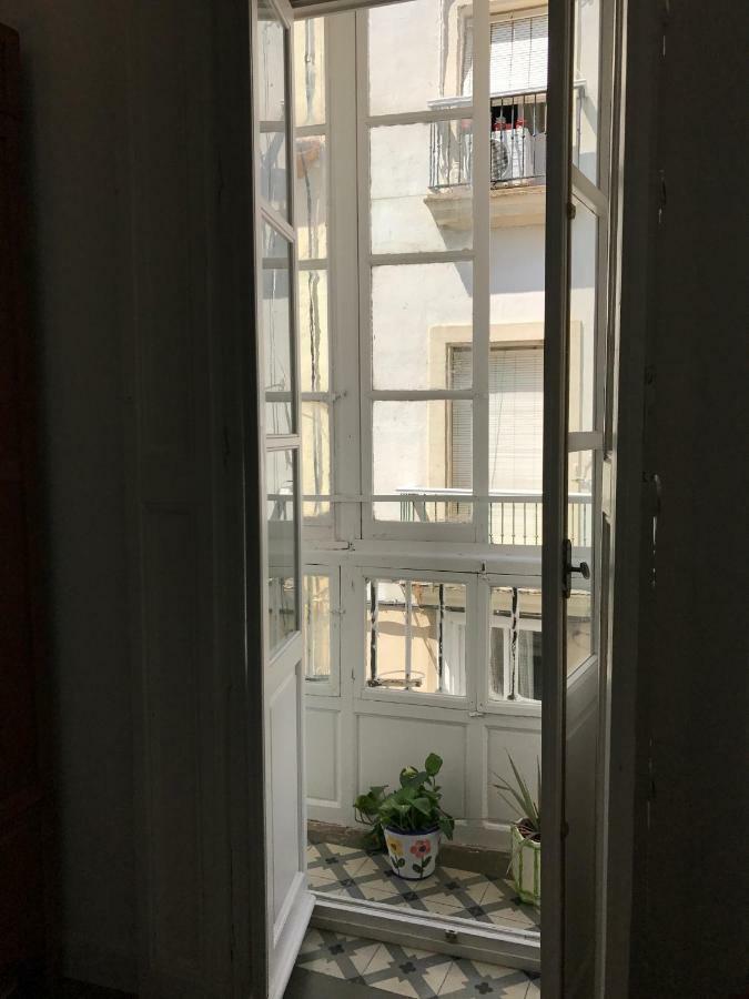 Apartamentos La Selva Cádiz Exterior foto